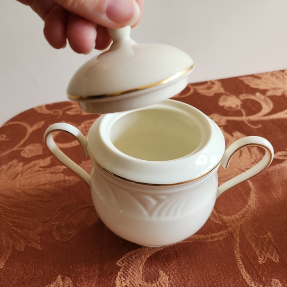 LenoxGolden Sand Dune sugar and creamer set - Picture 3 of 6